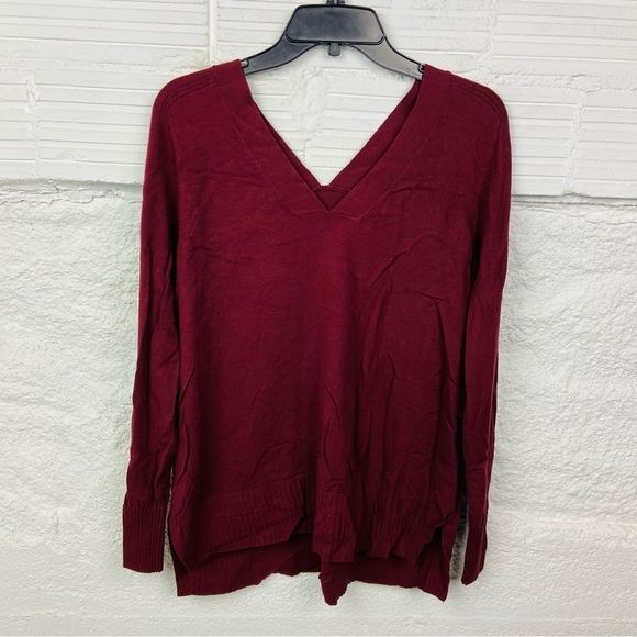Lark & Ro Sweaters - Lark & Ro Deep Red burgundy V neck Knit sweater Top size large